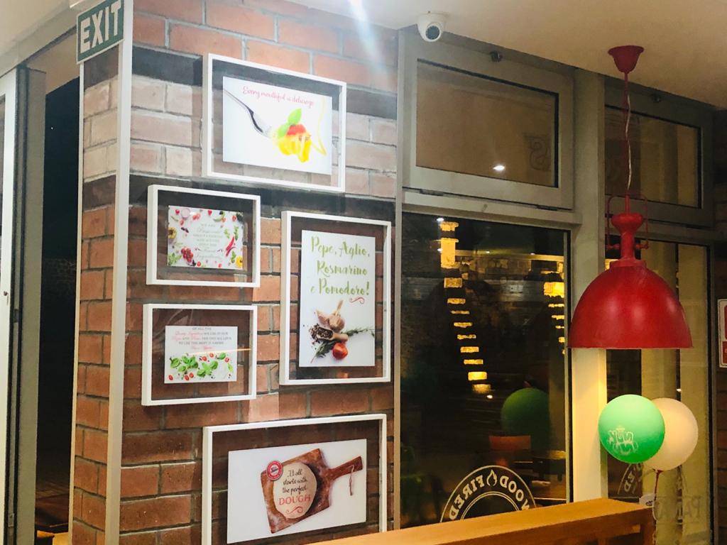 Panarottis Edith Cavell